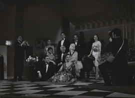 Iricema, Oswaldo Louzada, Sebastião Campos, Ruthunéa Moraes, Maria Della Costa, Eugenio Gusnet, Gloria May, Joy Fidoe, Altamiro Martins e Benjamin Cattan