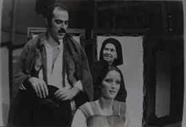 Jonas Mello, Claudia de Castro e Linda Gay (ensaios)