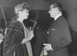 Maria Della Costa e Embaixador da Itália