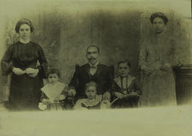 Fotografia_A família de Procópio Ferreira (+1 duplicata)